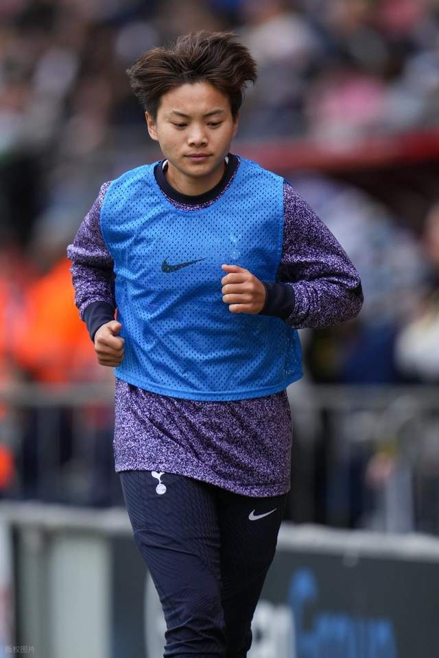 13年不胜澳大利亚的阴影笼罩，中国女足核心停赛