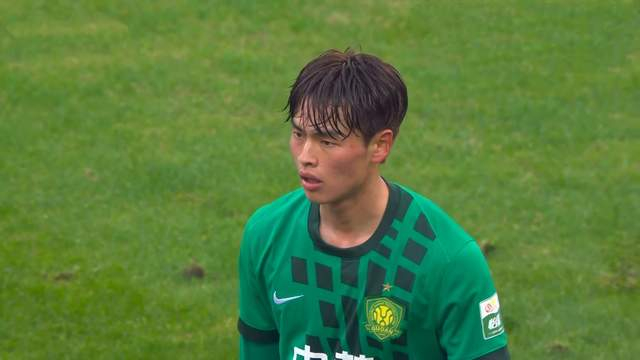 18岁邓捷夫连续首发难撑国安，张稀哲防守覆盖不